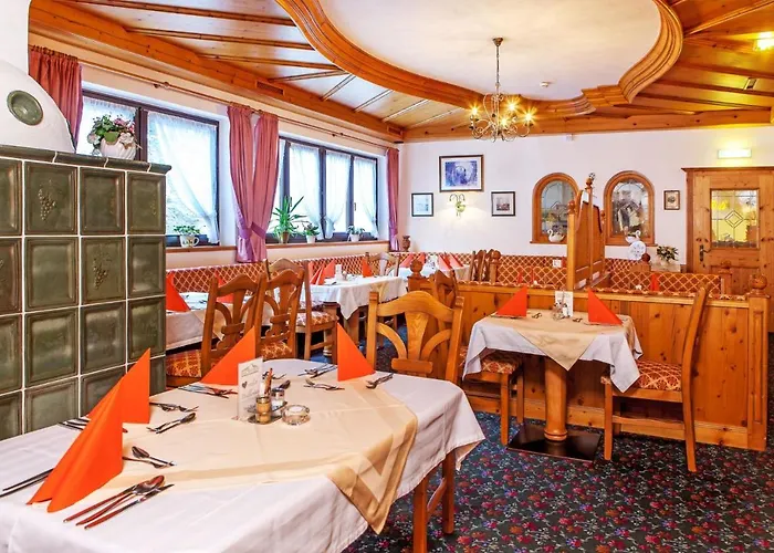 Apartment Predigstuhlblick Mit Indoorpool Und Sauna Bad Goisern am Hallstättersee